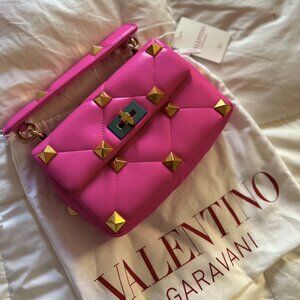 Valentino Garavani Large Roman Stud Shoulder Bag